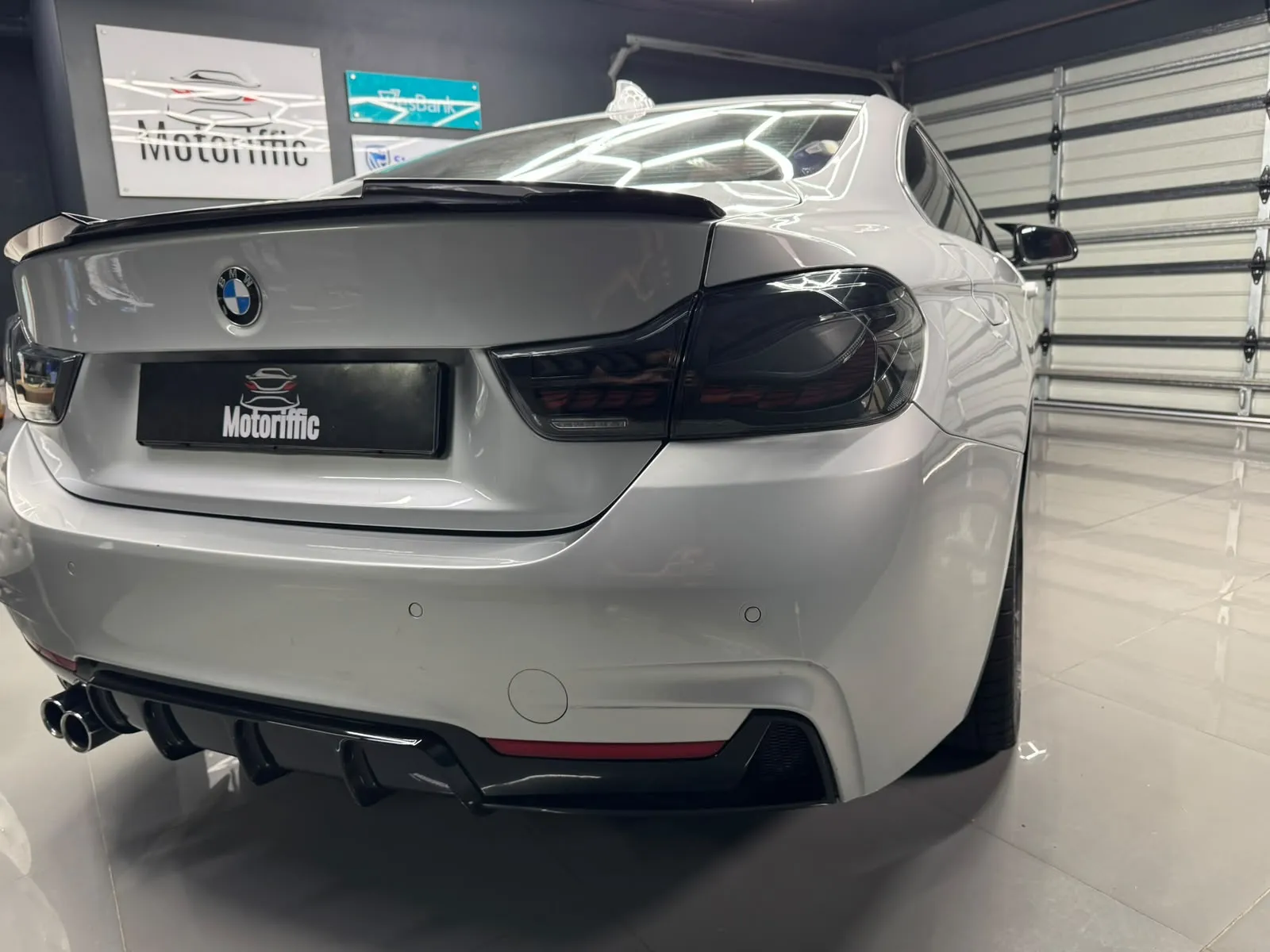 
								2018 BMW 420i M-Sport Coupe full									