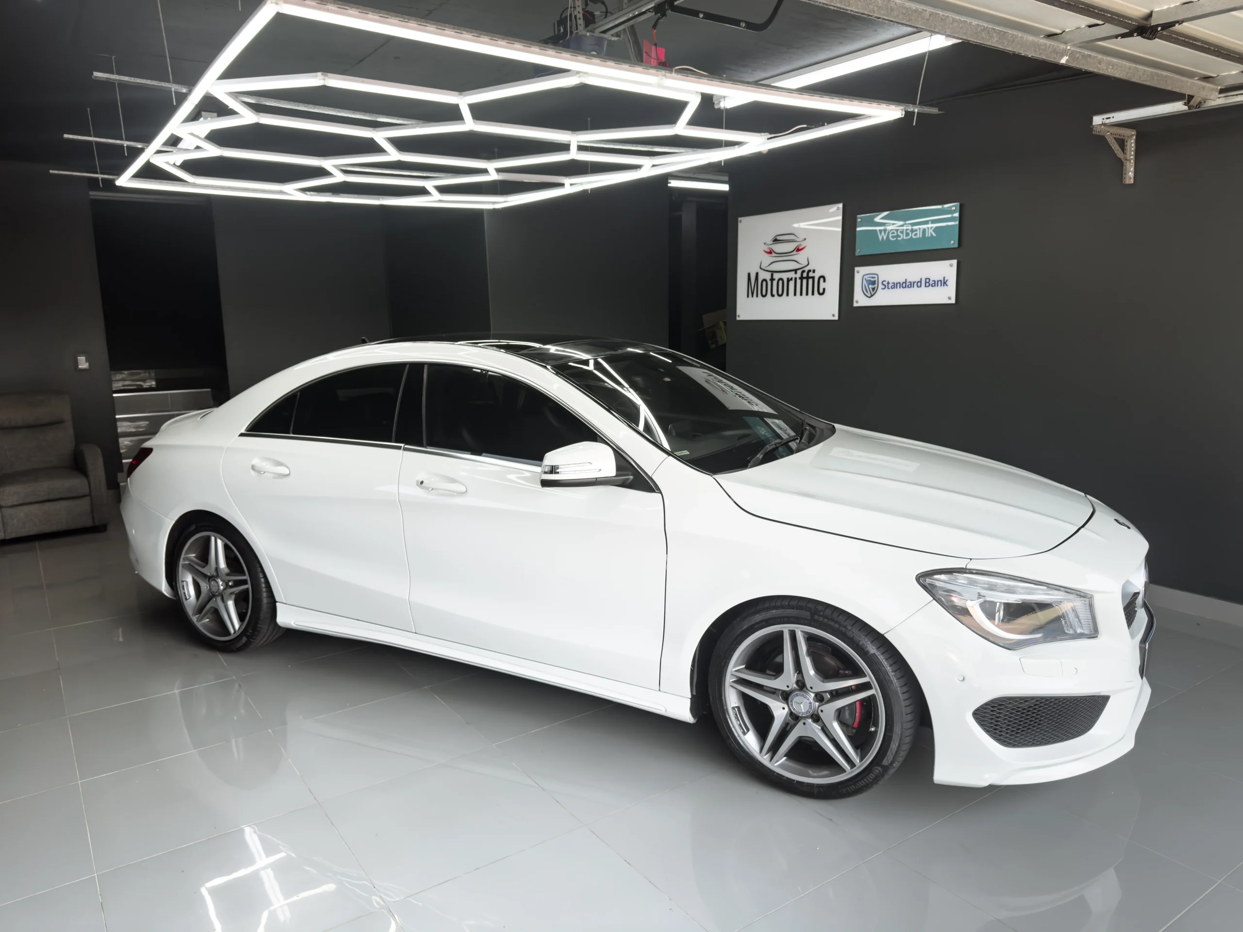 2015 Mercedes-Benz CLA200