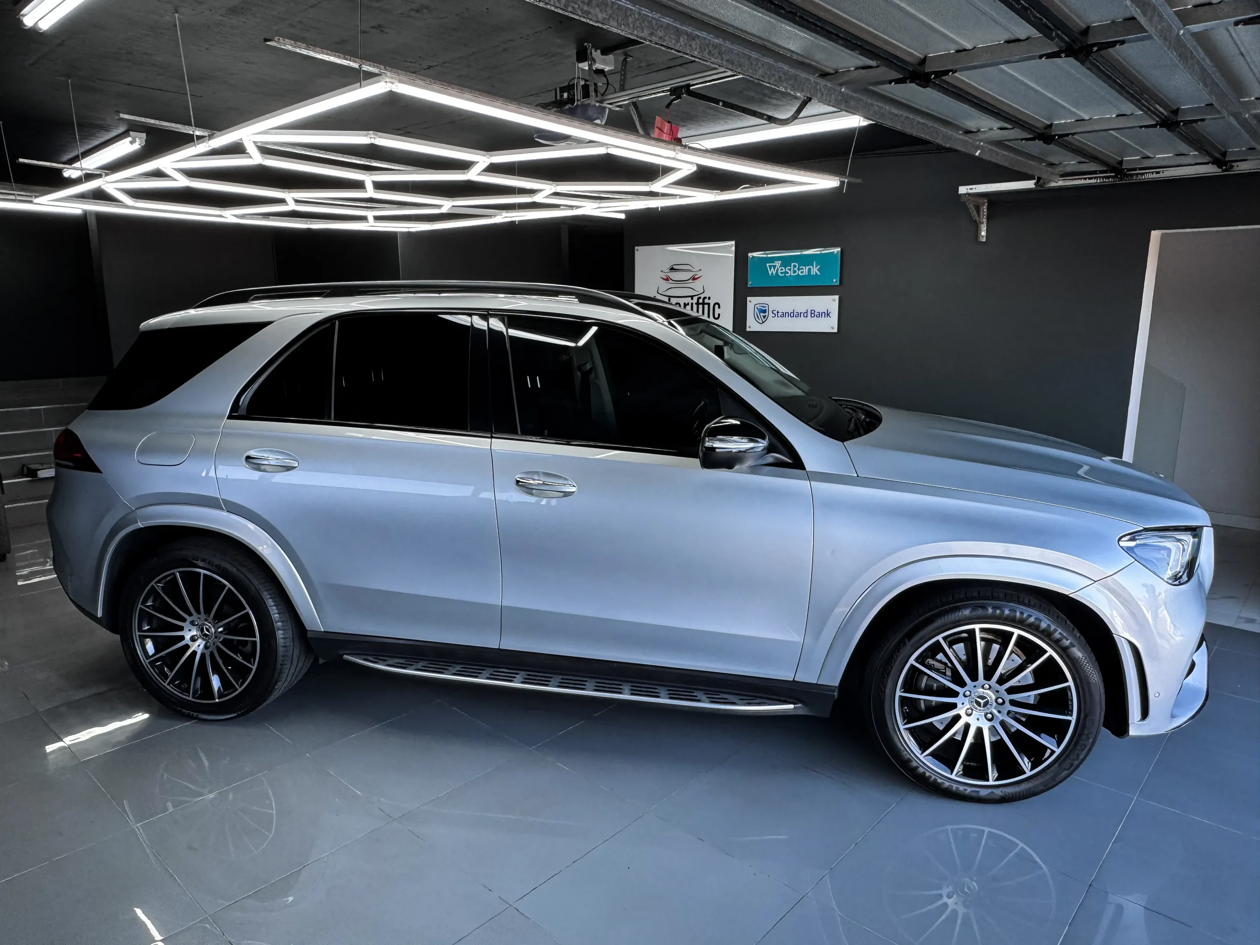 2019 Mercedes-Benz GLE 300d 4matic AMG